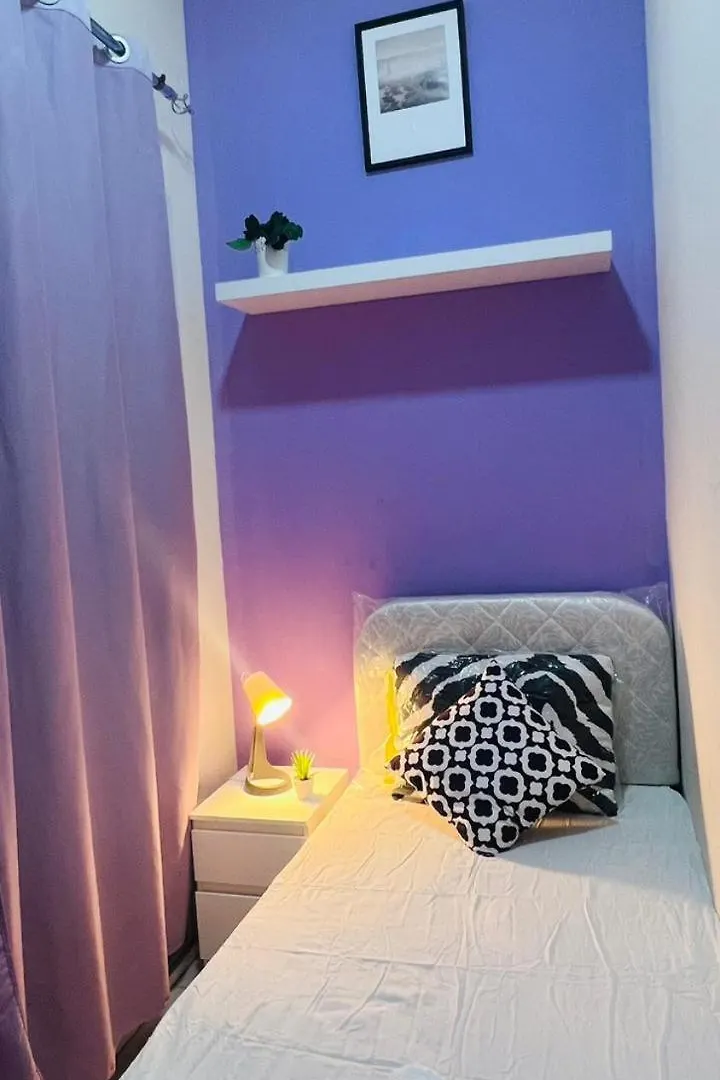 Solo Stay Partition Room In Al Barsha 1 Дубай Капсульный отель